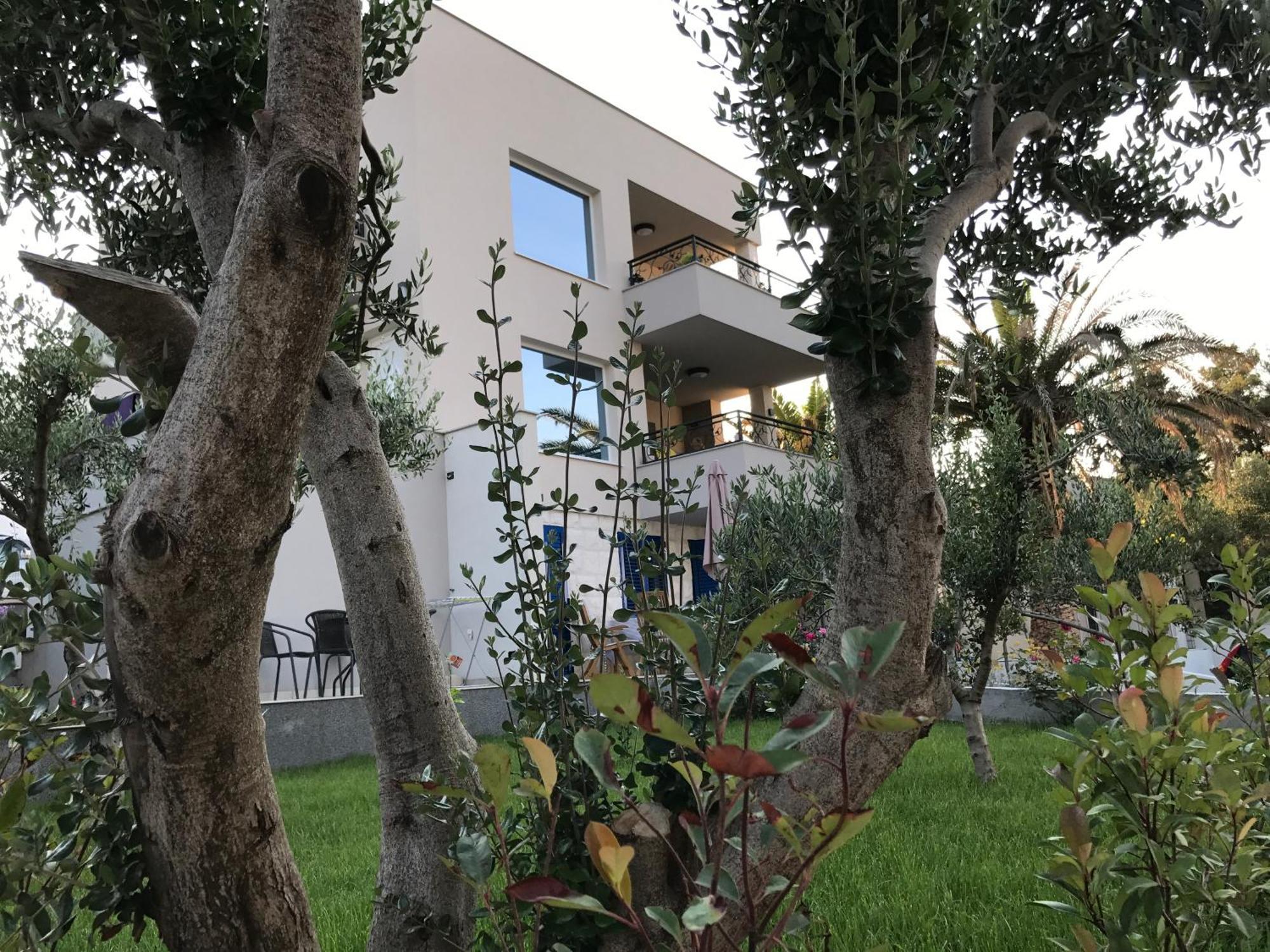 Villa La Bomboniera สลาทิเน ภายนอก รูปภาพ